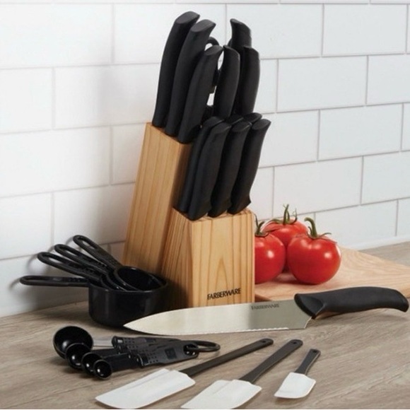 Farberware Other - Farberware Black Knife Set with Natural Wood Block